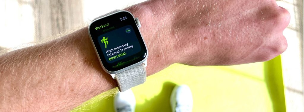 Apple watch อุปกรณ์ ติดตามผู้สูงอายุ